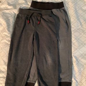 Boys gray sweatpants joggers 2 pairs